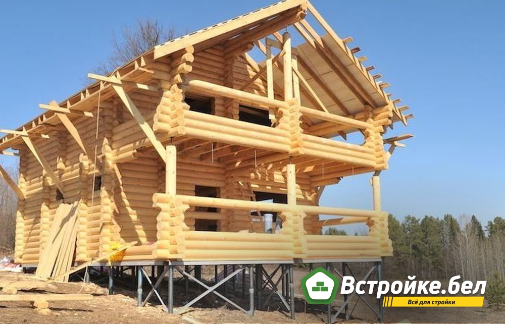 9. Дом с фундаментом из винтовых свай на наклонном участке.jpg?lang=ru